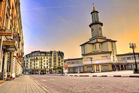 Apartment In The City Center Mini Ivano-Frankivsk Exterior photo